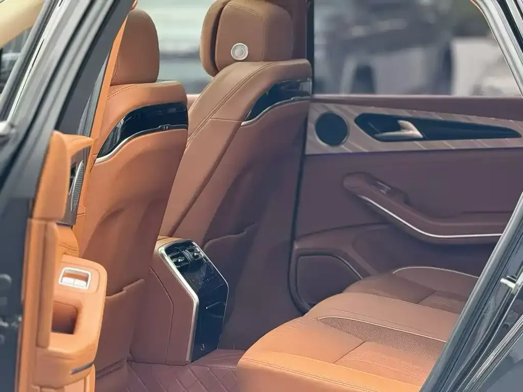 Hongqi H9 2022 из CN, фото 2
