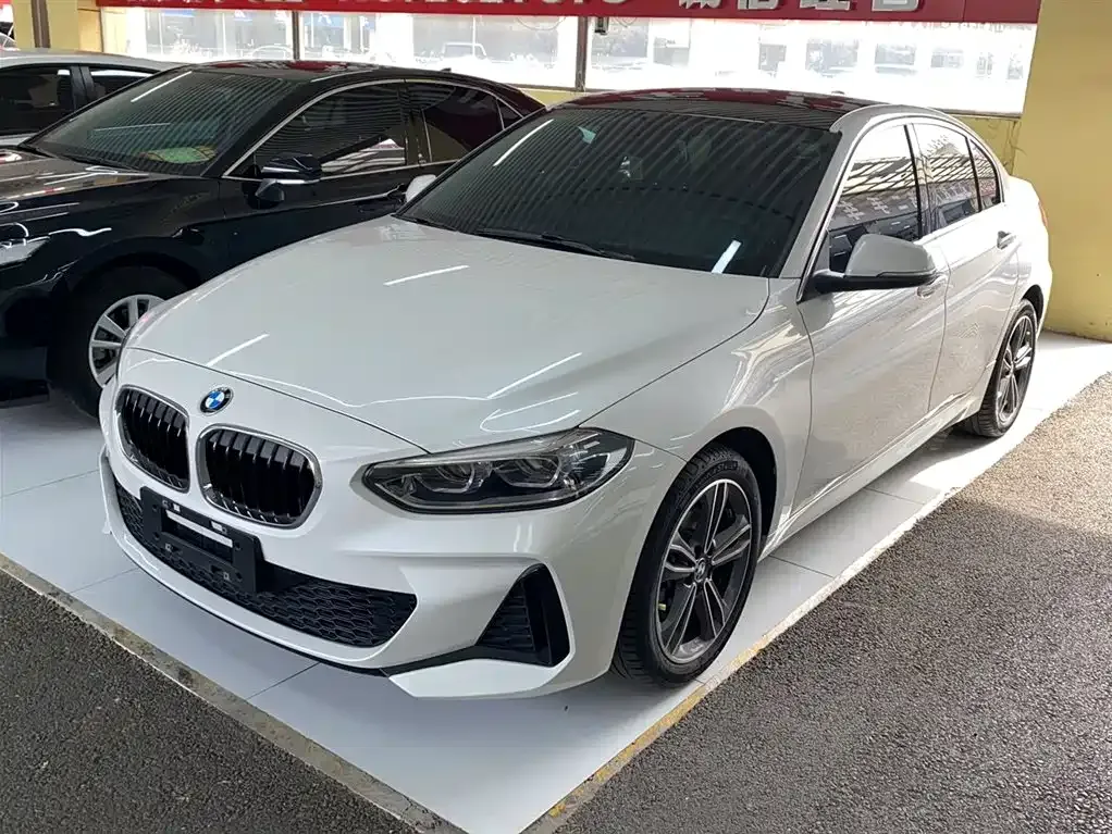BMW 1 Series — фото 1