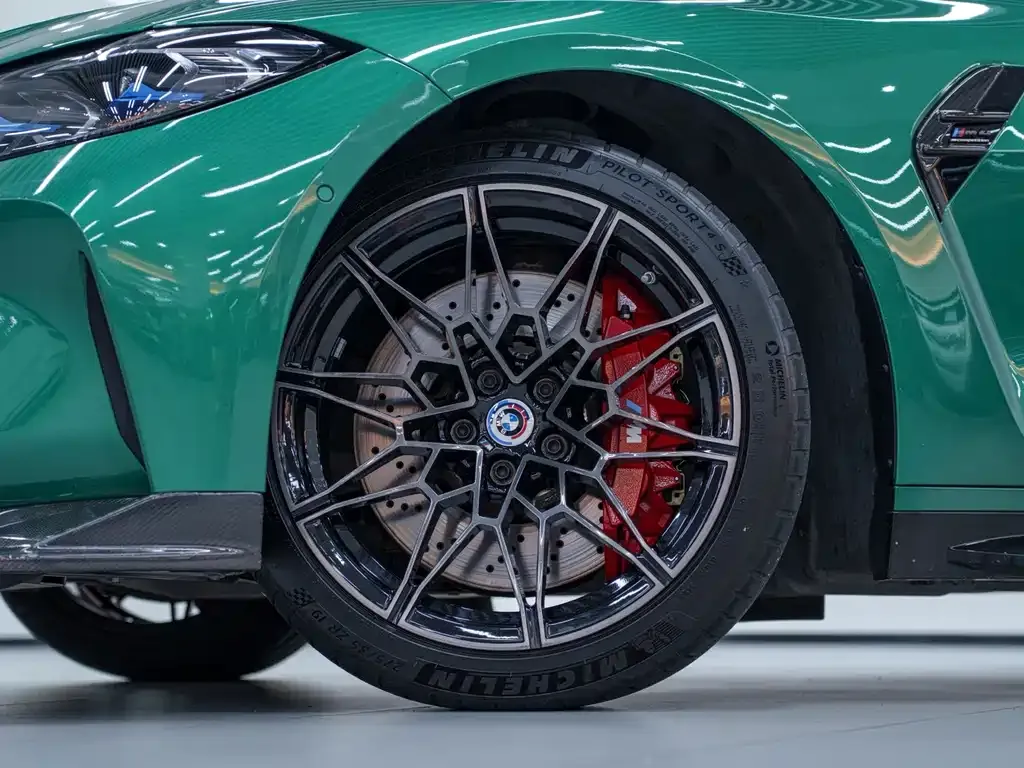 BMW M4 — фото 8