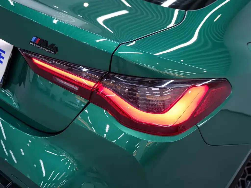 BMW M4 — фото 10