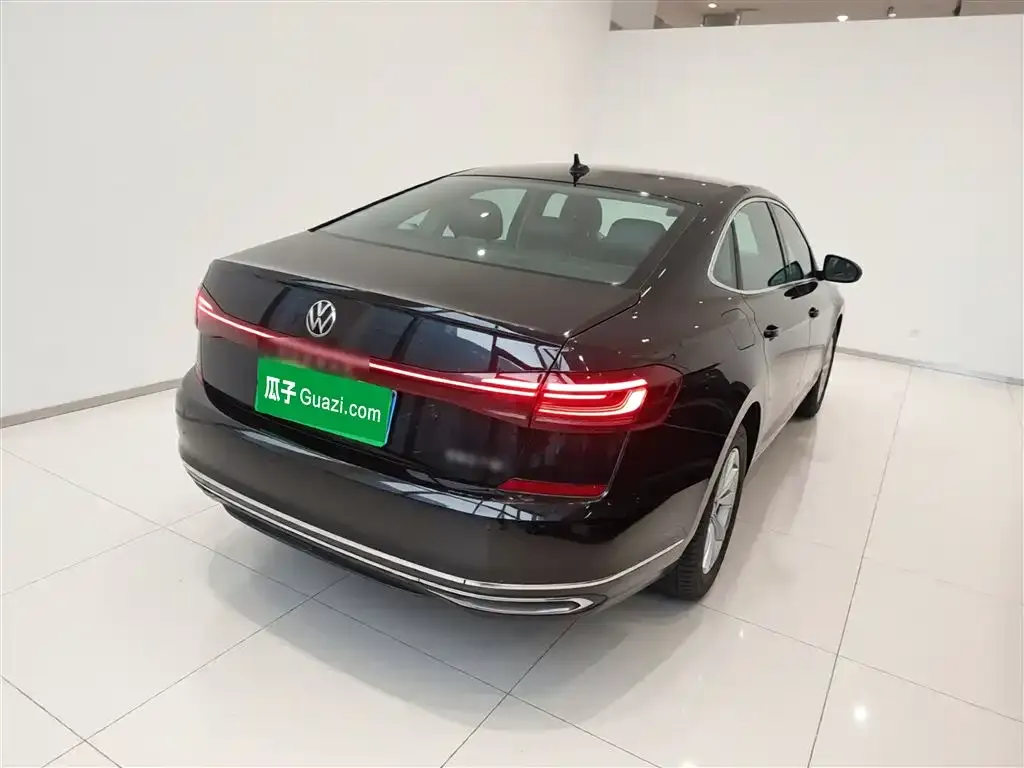 Volkswagen Passat — фото 4