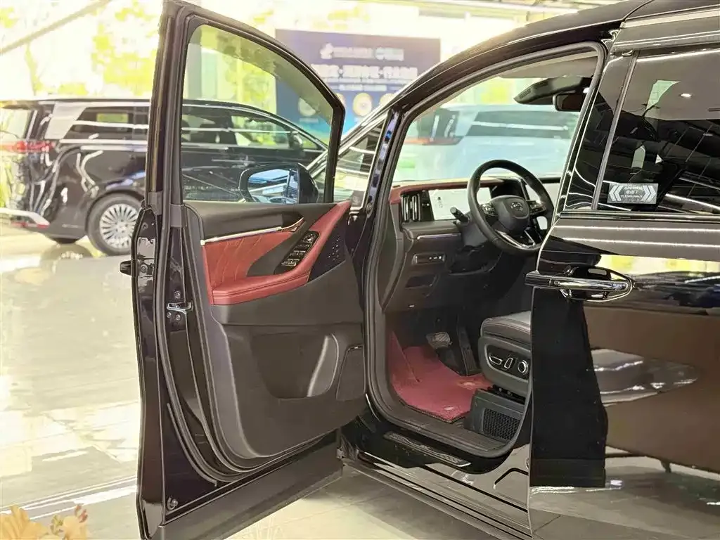 GAC Motor Trumpchi E9 — фото 2