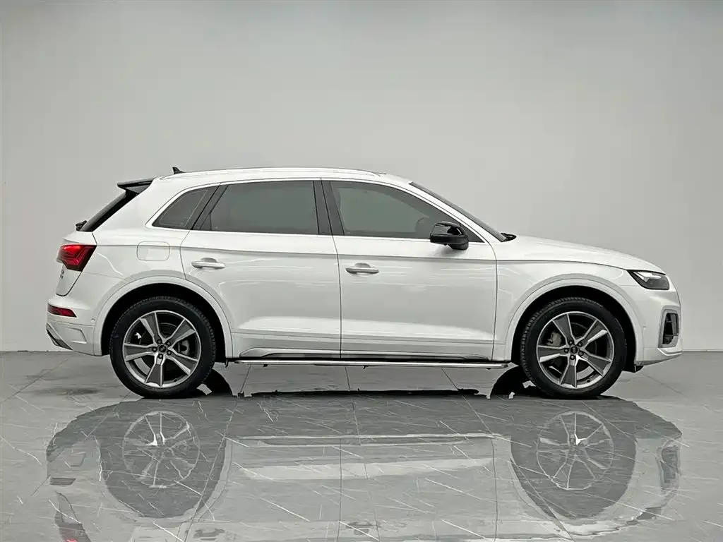 Audi Q5L 2021 из CN, фото 7
