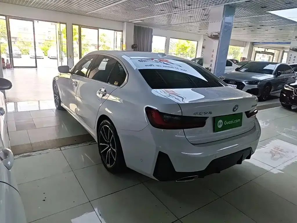 BMW 3 Series 2023 из CN, фото 8