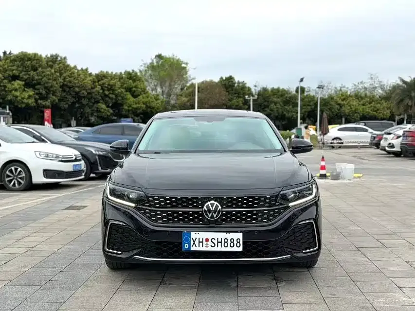 Volkswagen Passat — фото 6