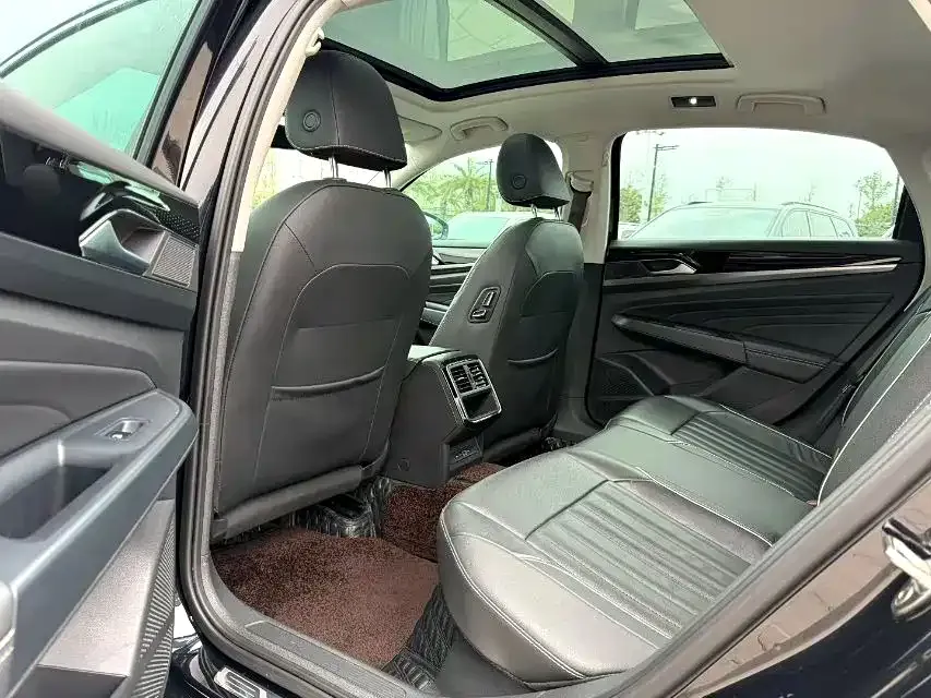 Volkswagen Passat — фото 9