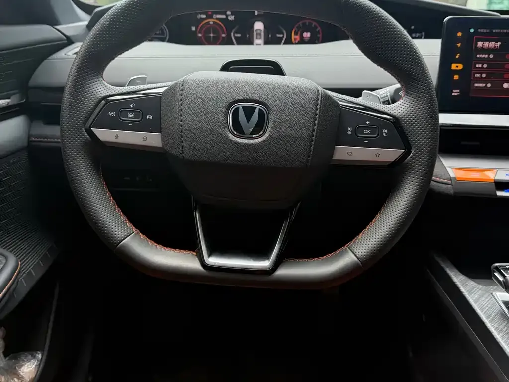 Changan UNI-V 2024 из CN, фото 4