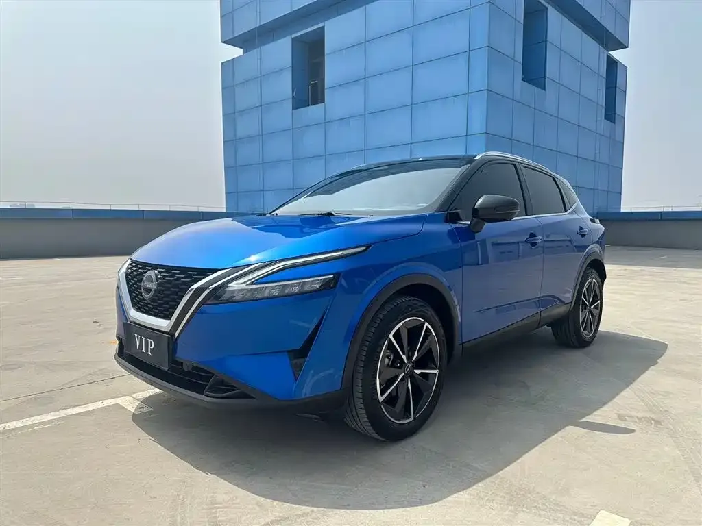 Nissan Qashqai — фото 1
