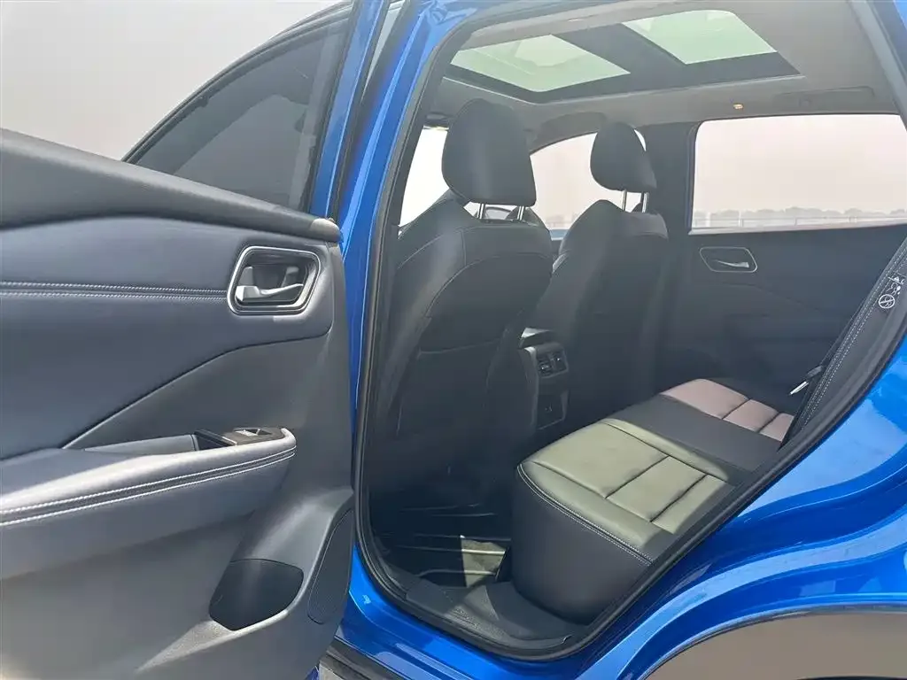 Nissan Qashqai — фото 8
