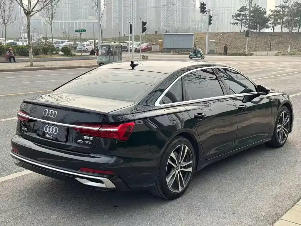 Audi A6L — фото 5