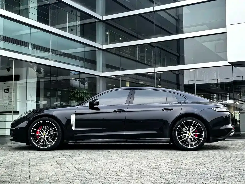 Porsche Panamera — фото 10