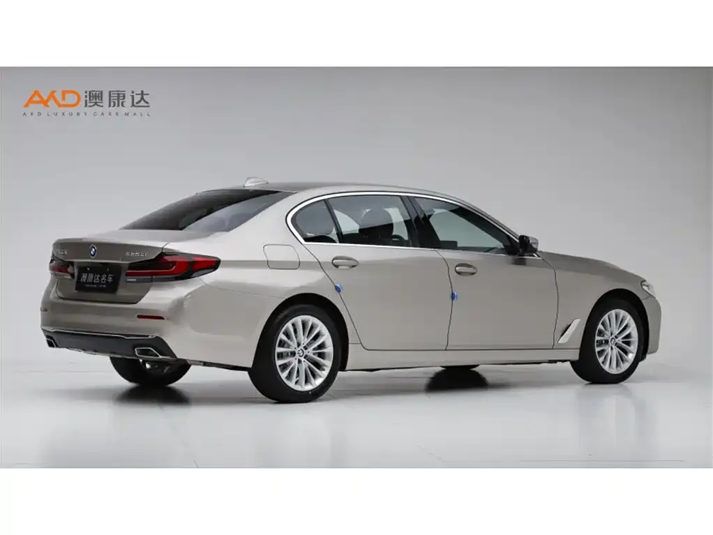 BMW 5 Series — фото 10