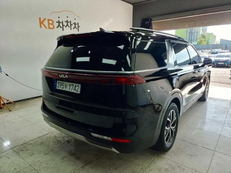 Kia Carnival 2023 из KR, фото 4