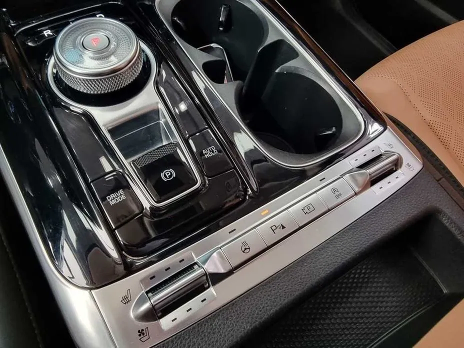 Kia Carnival 2023 из KR, фото 6