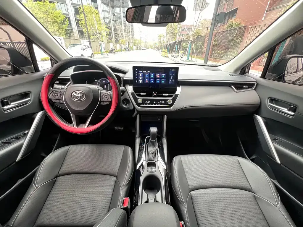 Toyota Frontlander 2024 из CN, фото 4