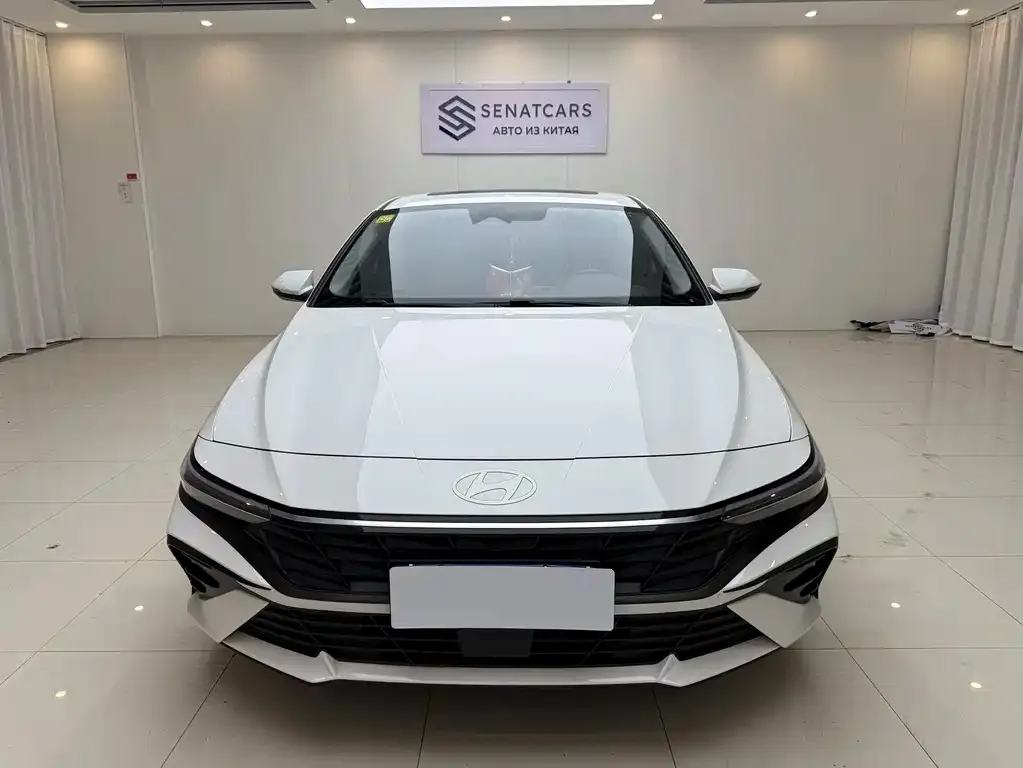 Hyundai Elantra 2023 из CN, фото 9
