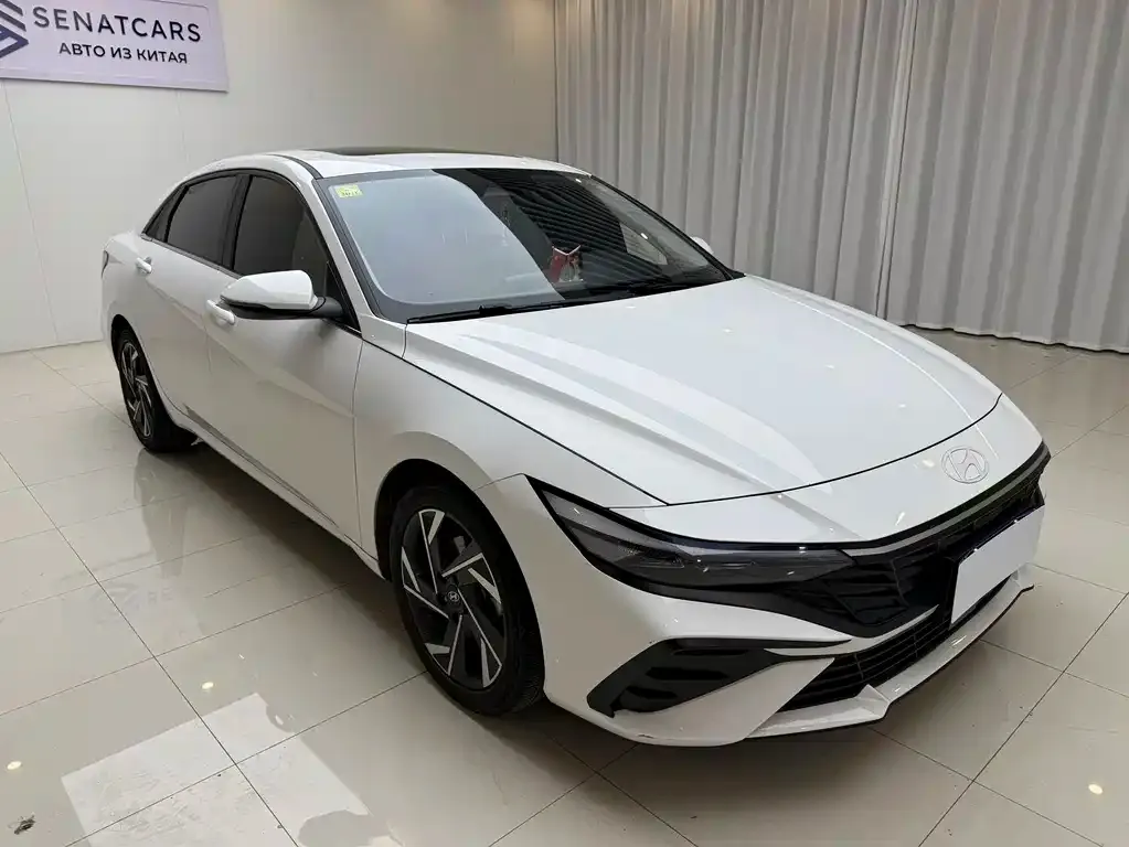 Hyundai Elantra 2023 из CN, фото 4