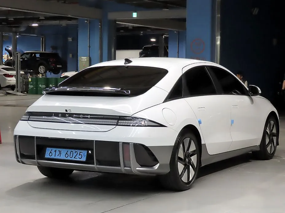 Hyundai Ioniq6 2023 из KR, фото 6
