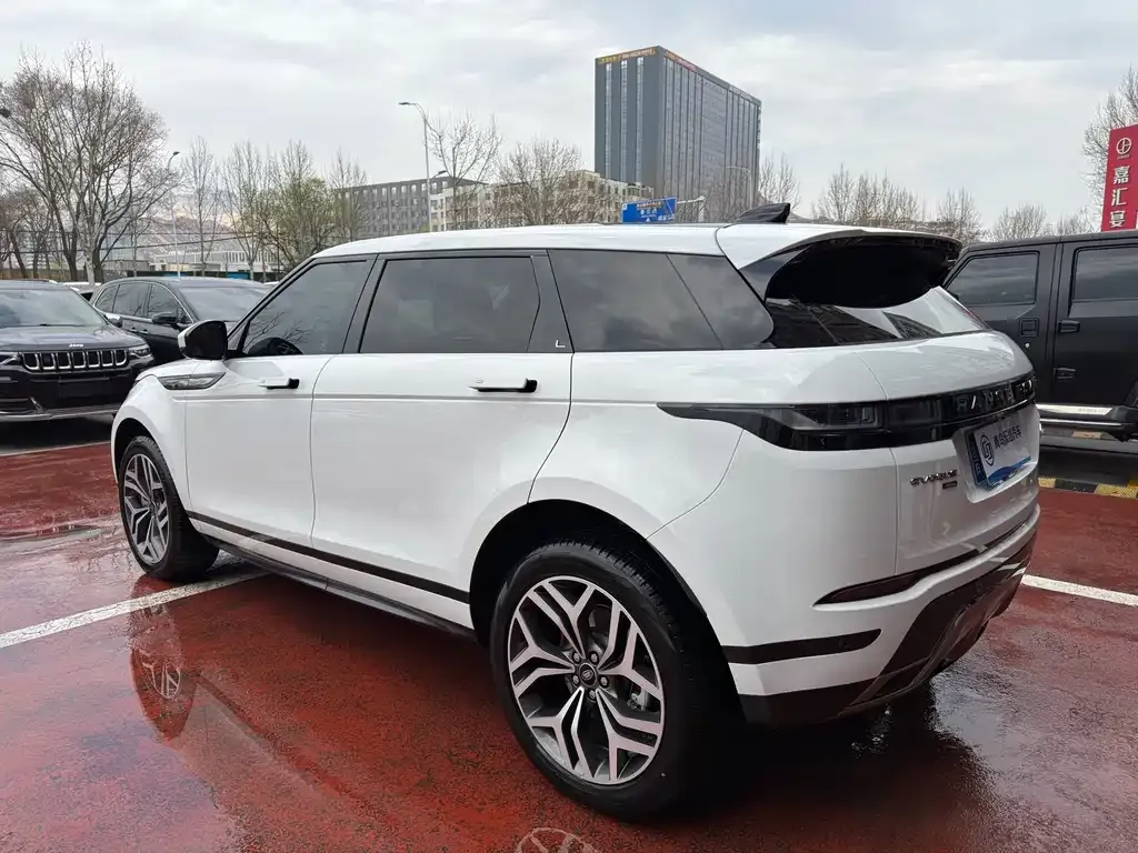 Land Rover Evoque — фото 6