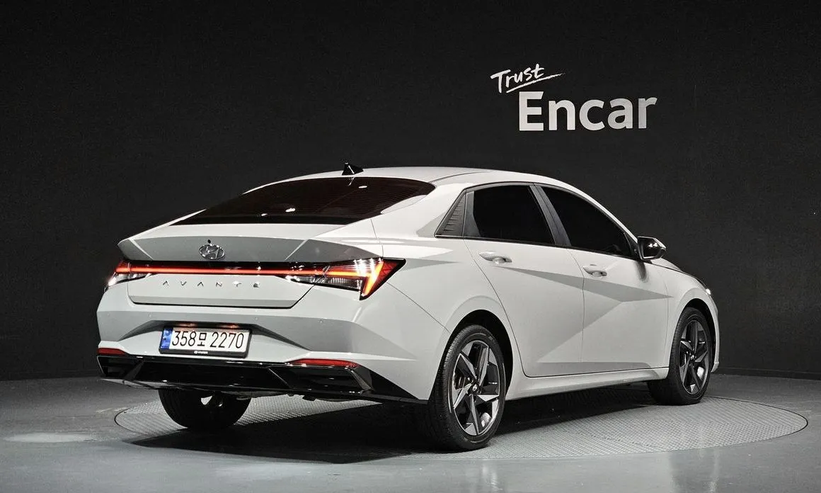 Hyundai AVANTE — фото 8