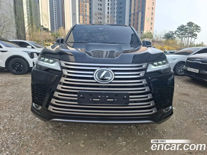 Lexus LX