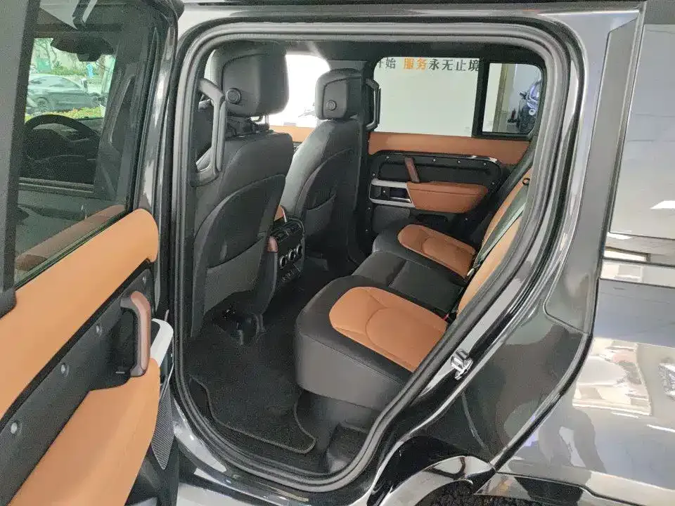 Land Rover Defender — фото 4