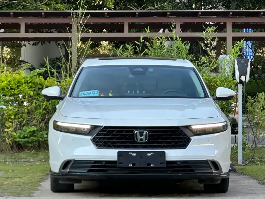 Honda Accord — фото 5