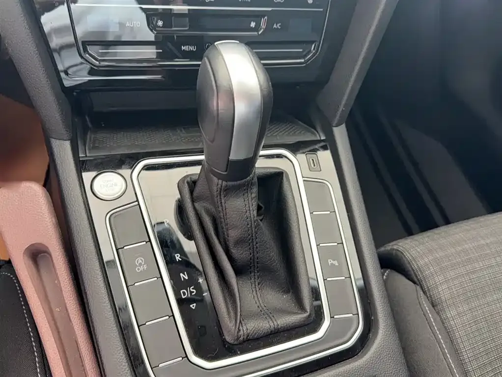 Volkswagen Viloran 2022 из CN, фото 8