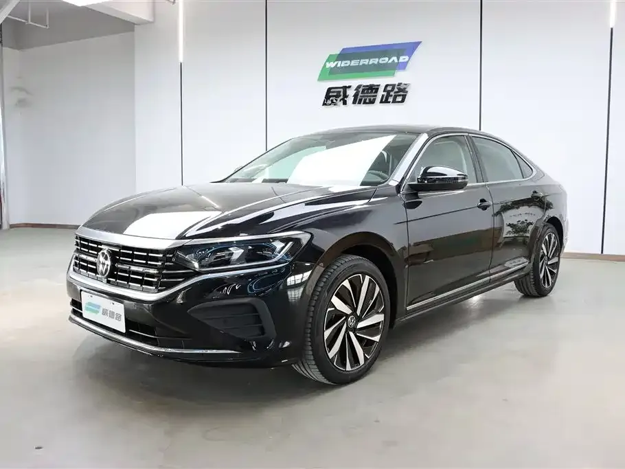 Volkswagen Passat — фото 1