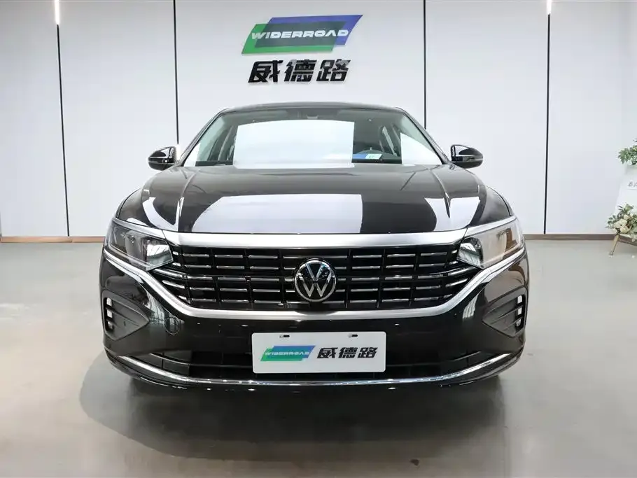 Volkswagen Passat — фото 10