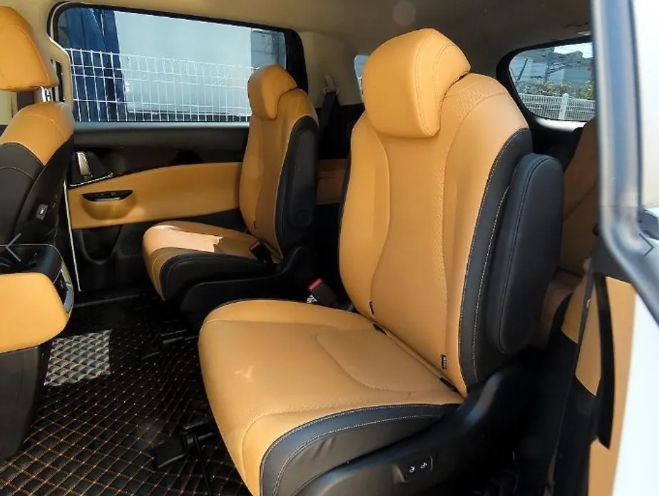 Kia Carnival 2023 из KR, фото 3