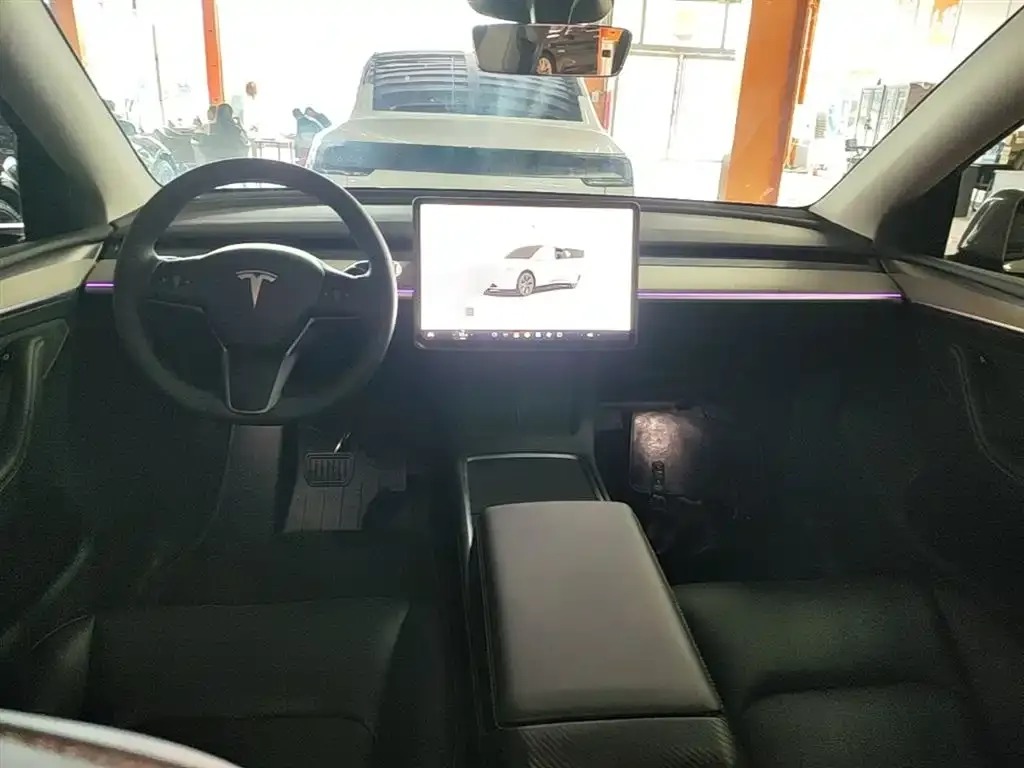 Tesla Model Y 2024 из CN, фото 2