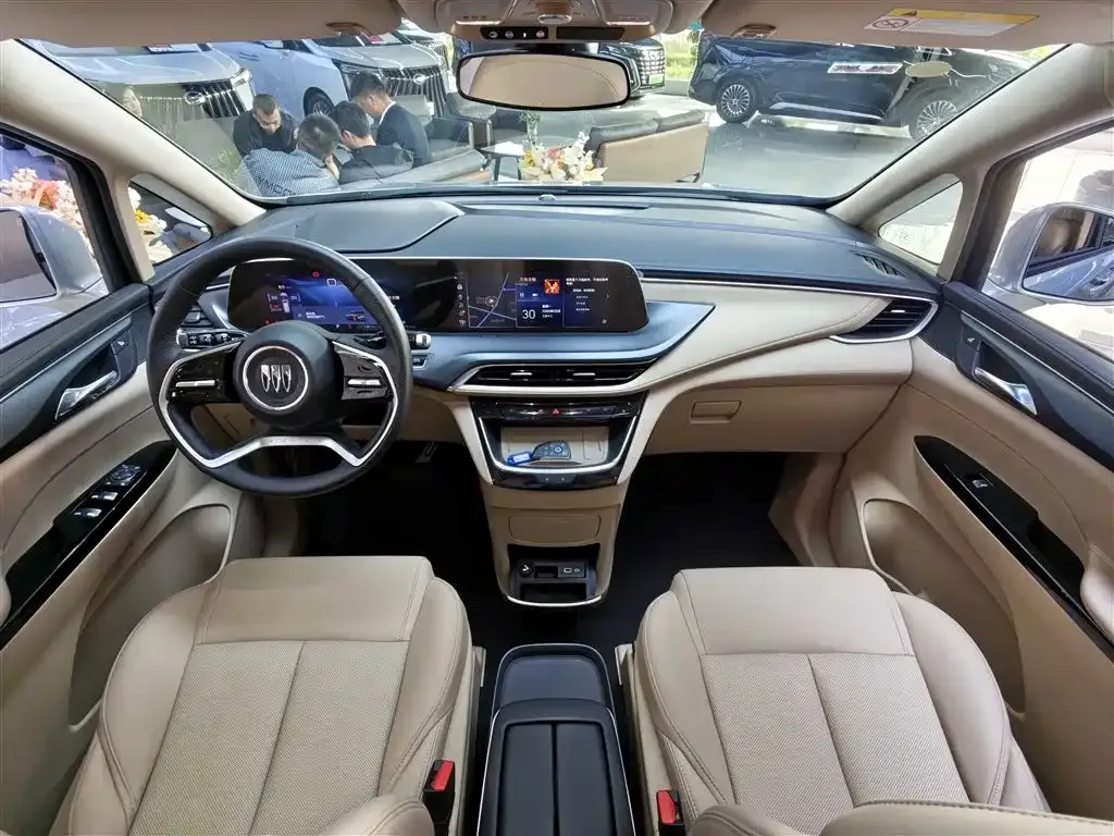 Buick GL8 Hybrid 2025 из CN, фото 2
