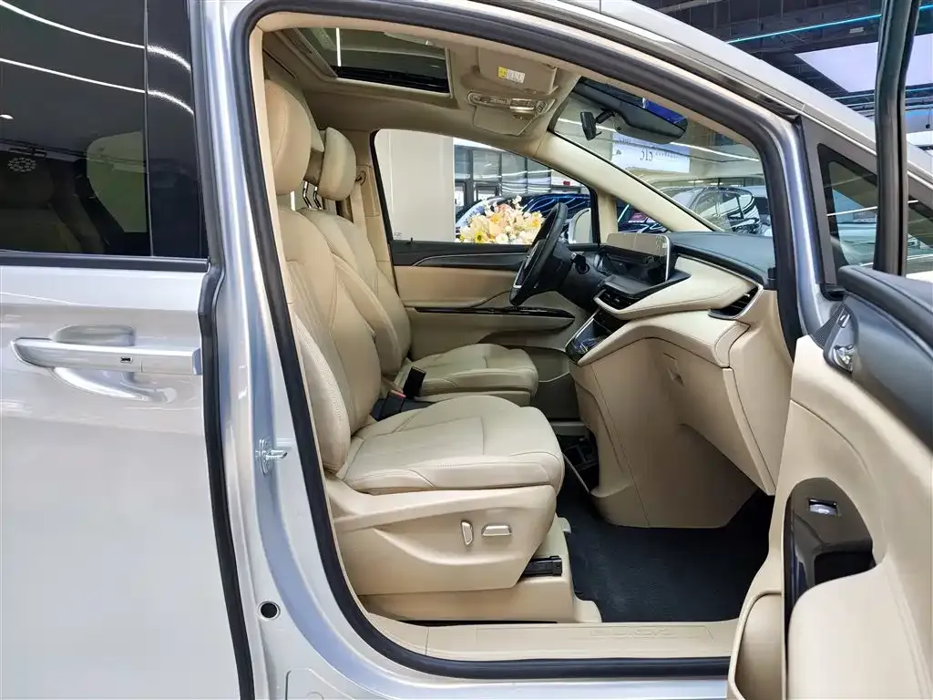 Buick GL8 Hybrid 2025 из CN, фото 7