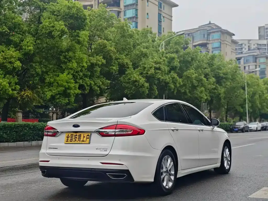 Ford Mondeo 2021 из CN, фото 2