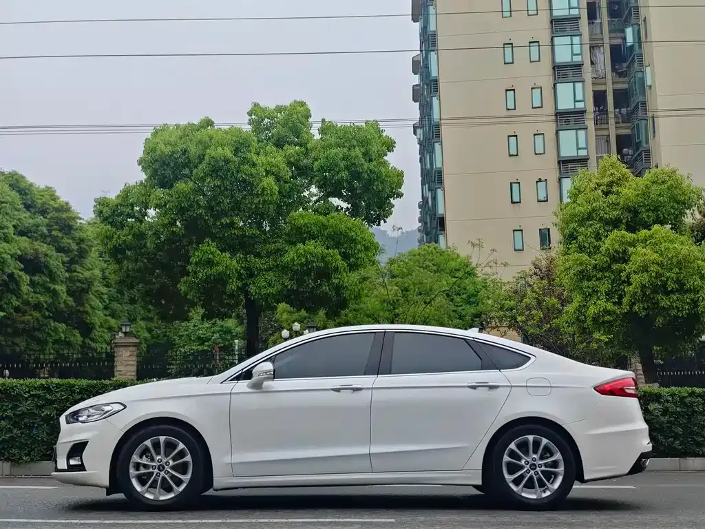 Ford Mondeo 2021 из CN, фото 7