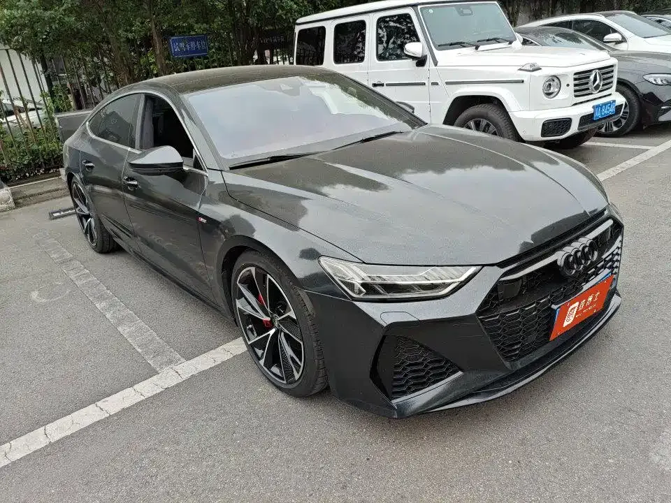Audi A7 — фото 1