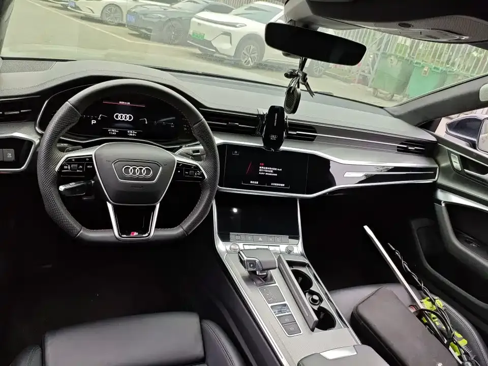 Audi A7 — фото 7