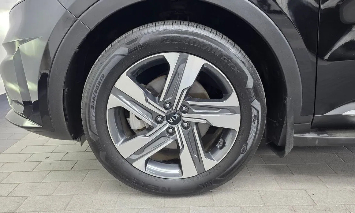 Kia Sorento — фото 7
