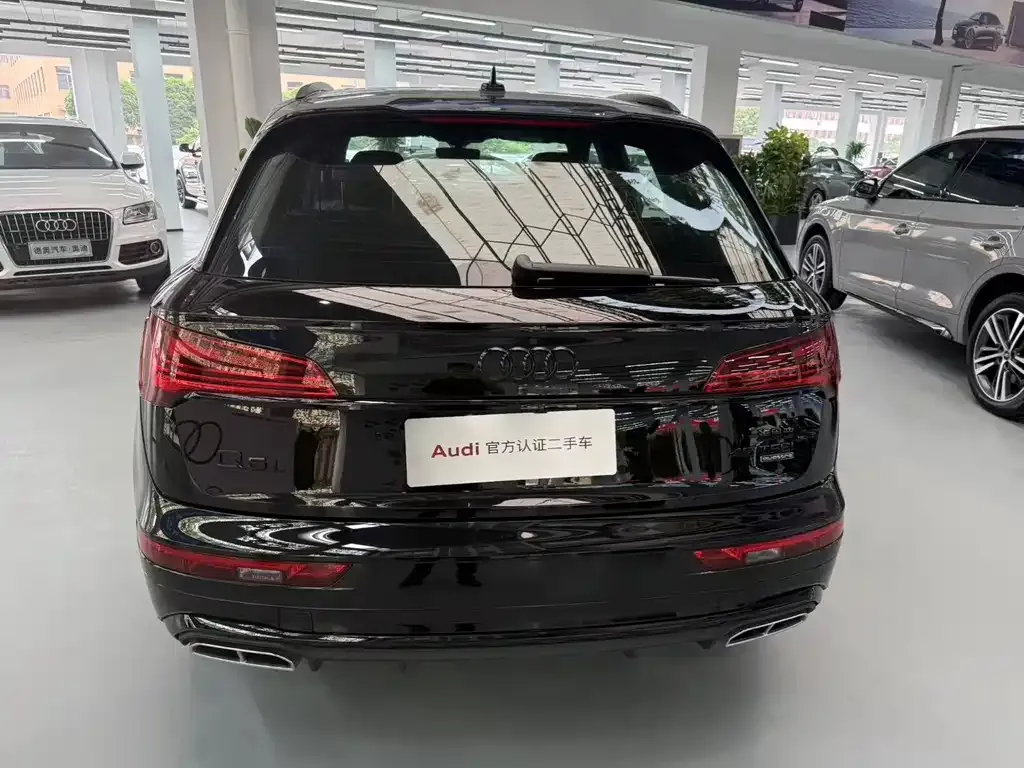 Audi Q5L Sportback — фото 8