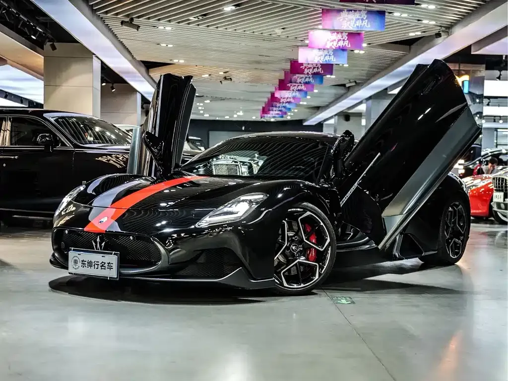 Maserati MC20