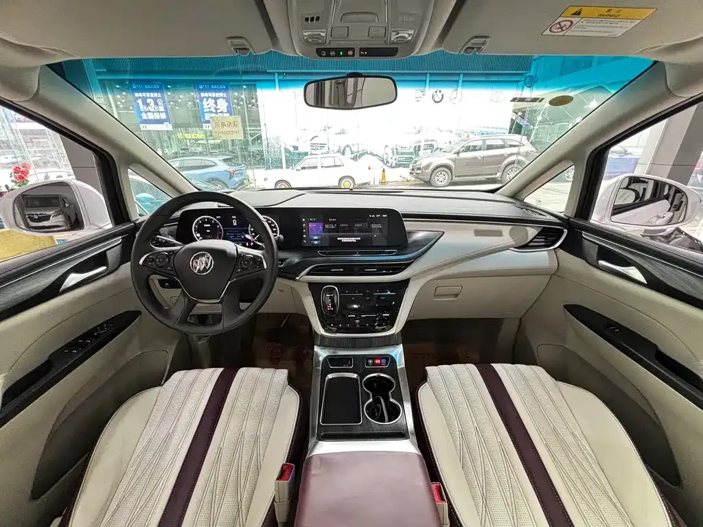 Buick GL8 2021 из CN, фото 7