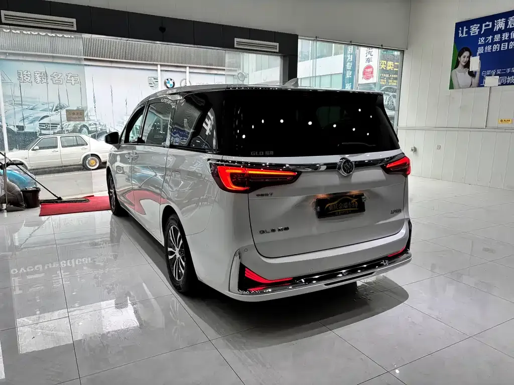 Buick GL8 2021 из CN, фото 8