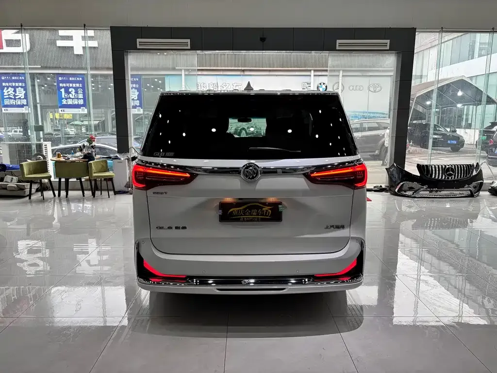 Buick GL8 2021 из CN, фото 2