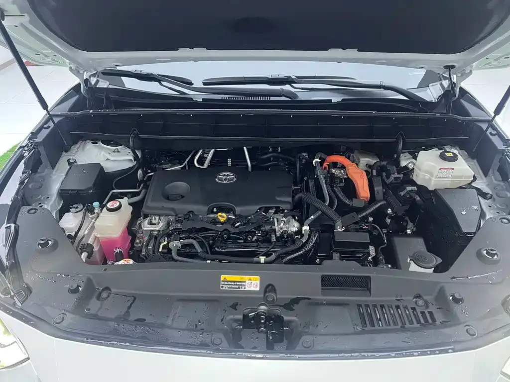 Toyota Highlander — фото 10