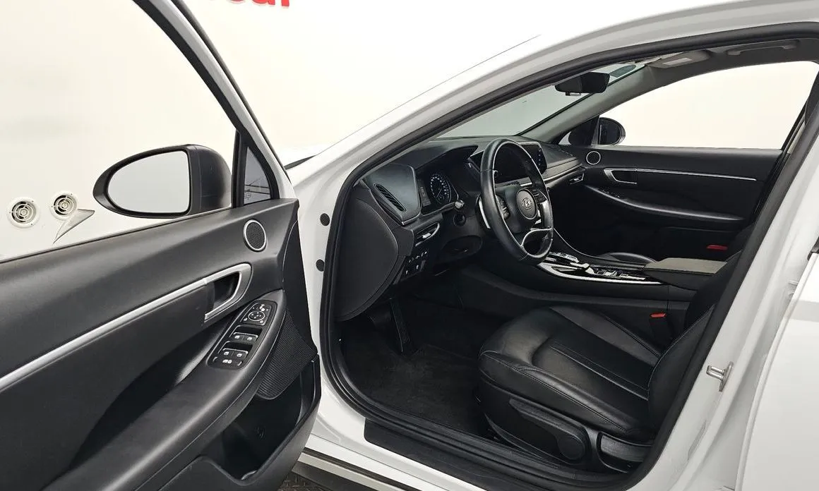 Hyundai Sonata 2023 из KR, фото 3