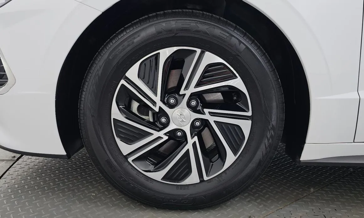 Hyundai Sonata 2023 из KR, фото 7