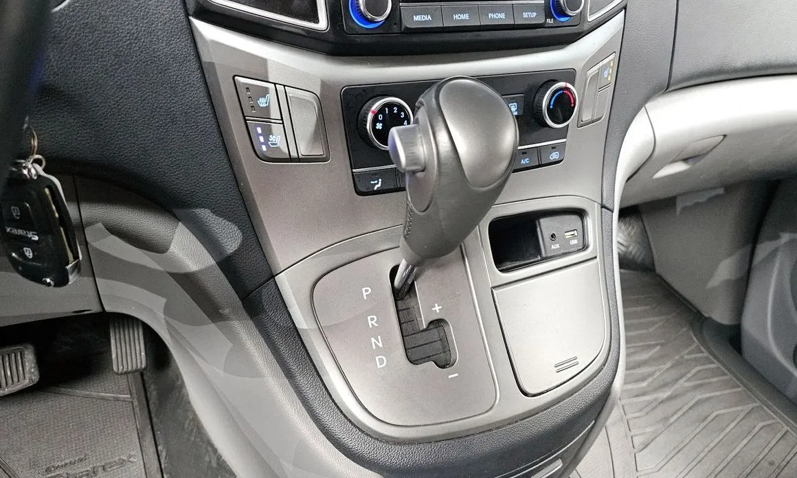 Hyundai Starex 2021 из KR, фото 8