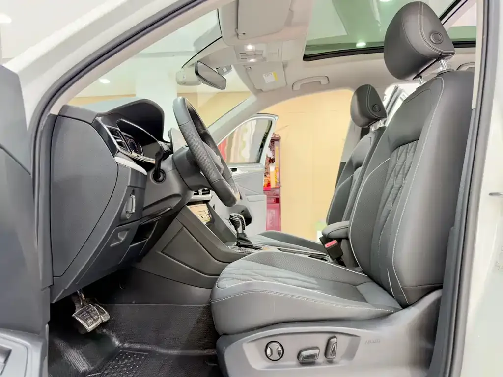 Volkswagen Tiguan L 2023 из CN, фото 5