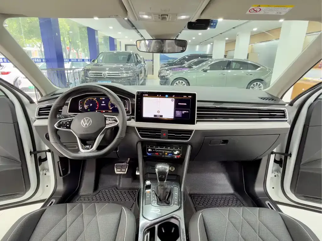 Volkswagen Tiguan L 2023 из CN, фото 2